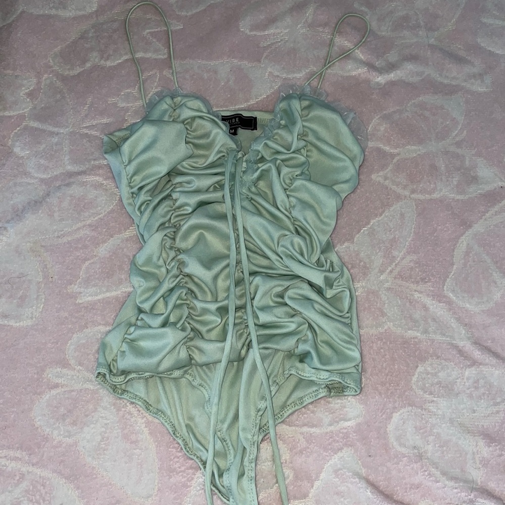 Flattering scrunch tie bodysuit